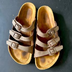BIRKENSTOCK